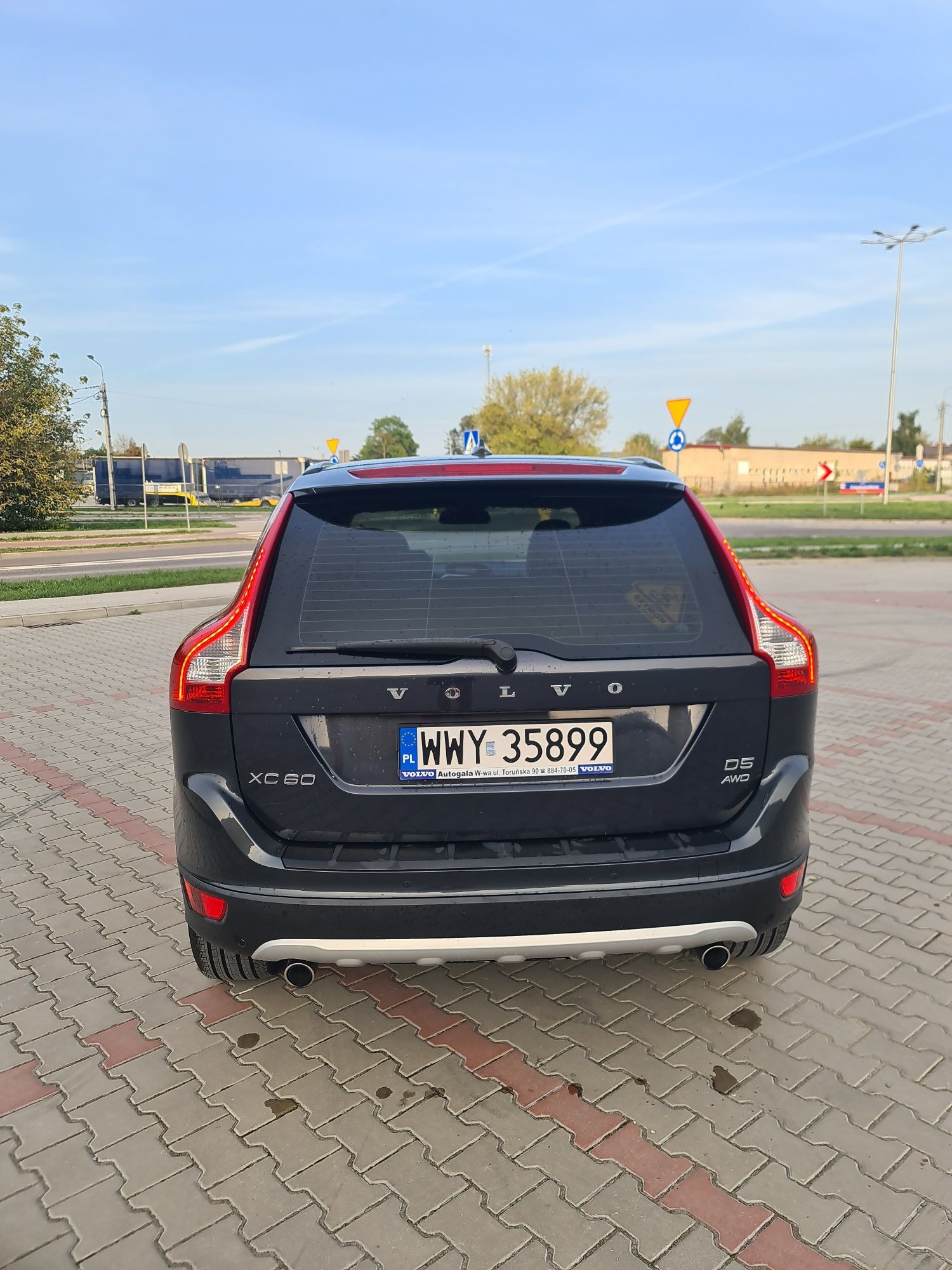 Volvo xc60 2,4 D5  salon Polska