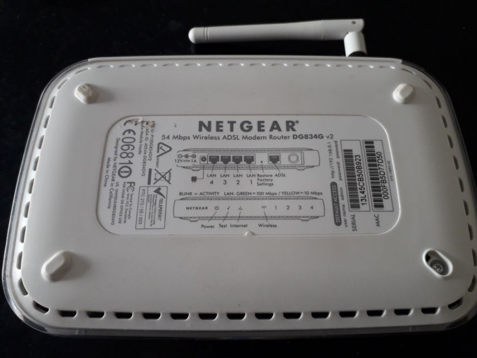 Router Netgear com várias portas ethernet