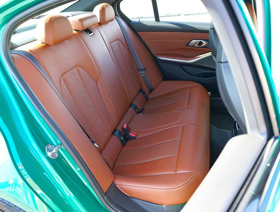 BMW M3 Competition      2023