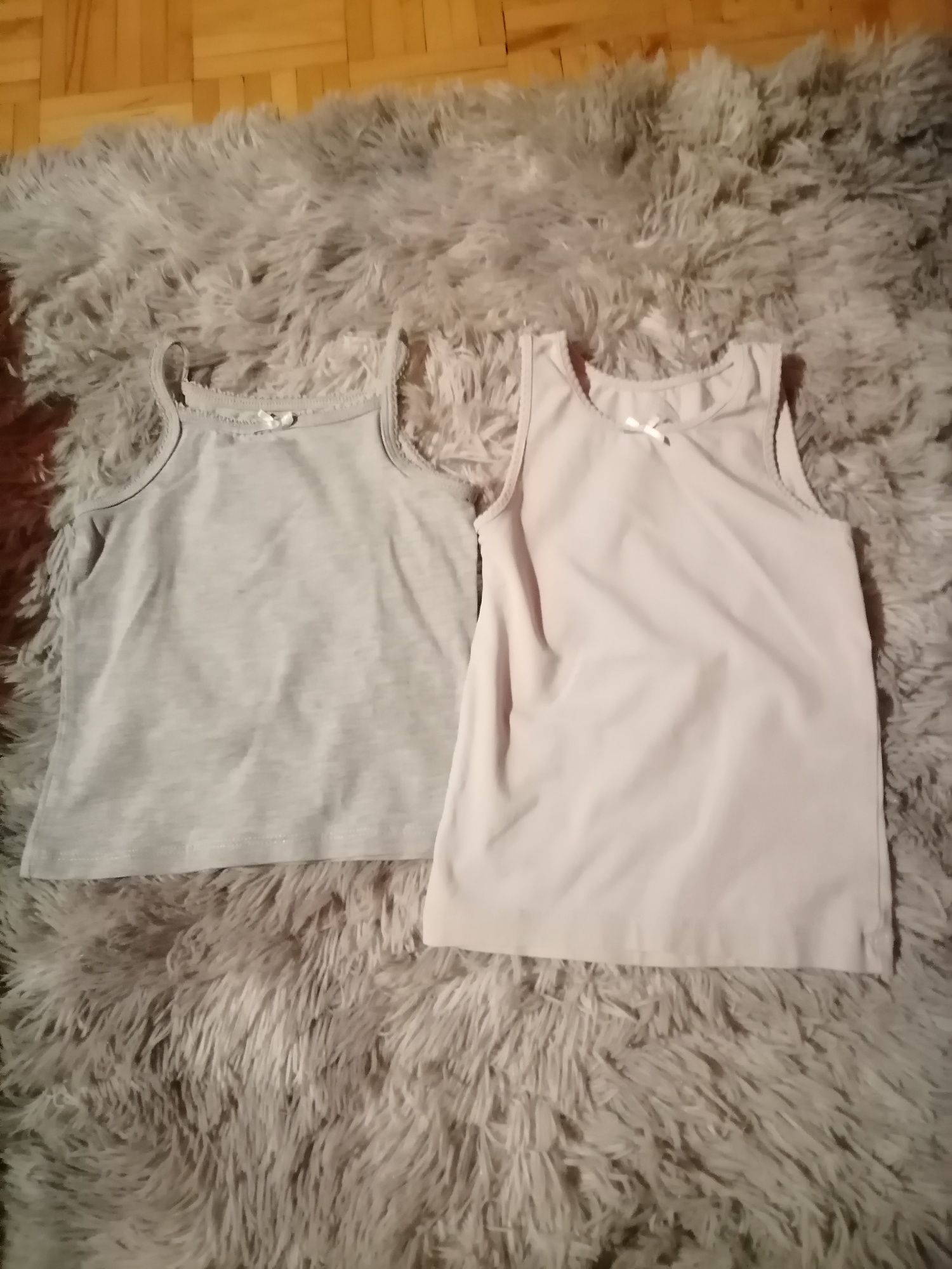 Koszulki H&M dla dziewczynki r. 92 - 2 szt. za 5 zł