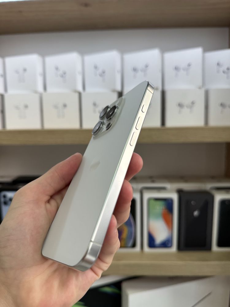iPhone 16 Pro 512GB White Titanium