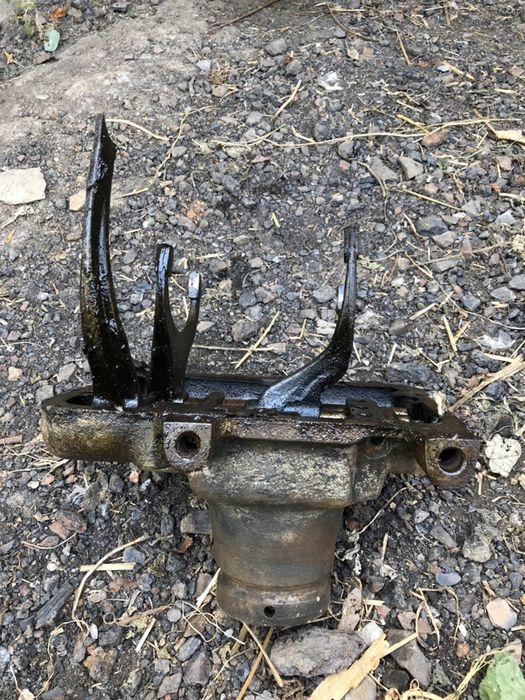 Продам комплектуючі газ 53