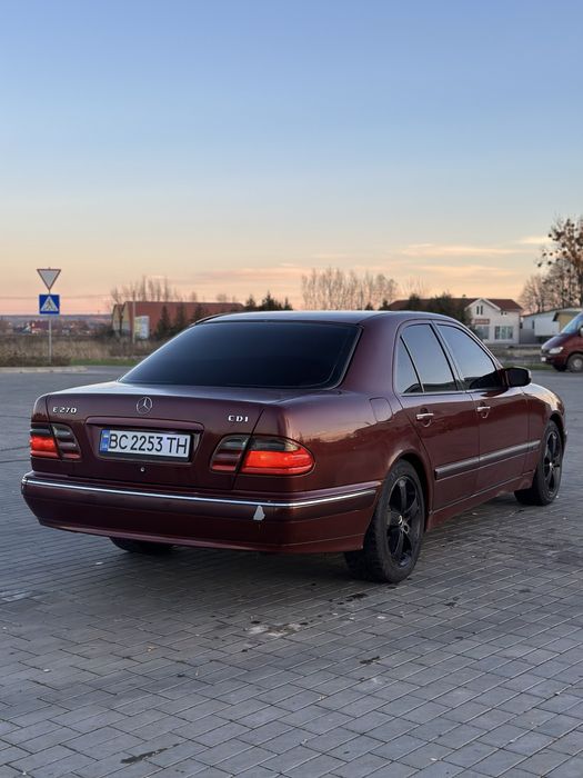 Mercedes-Benz E-Class 2001