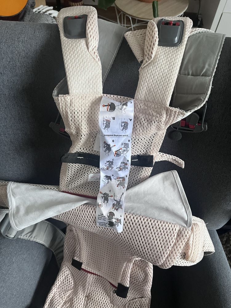 BabyBjorn One Air nosidełko 3D Mesh Pearly pink