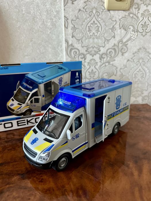 Машина поліція інерційна . Поліцейська машинка