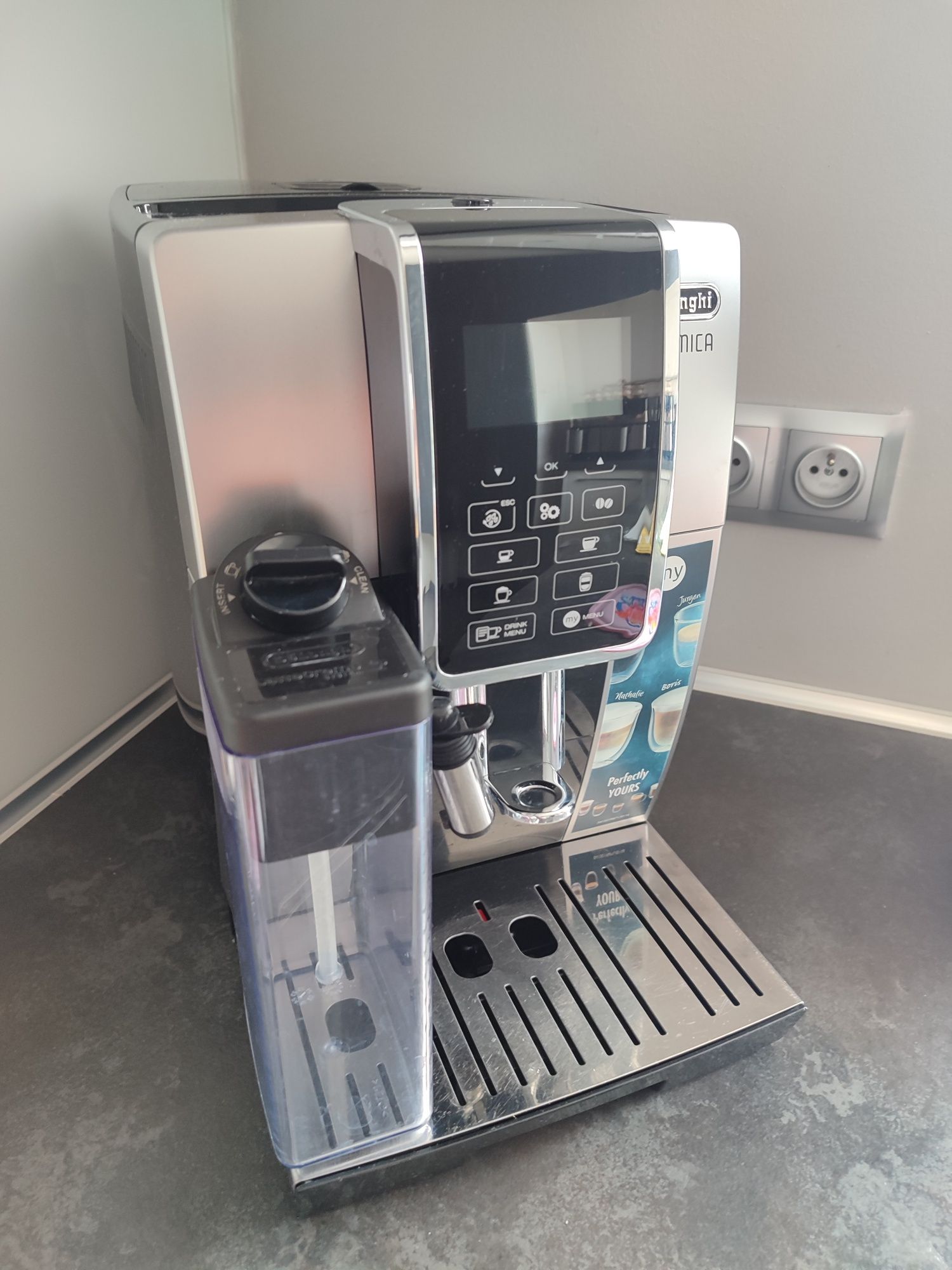 Ekspres DeLonghi  na gwarancji