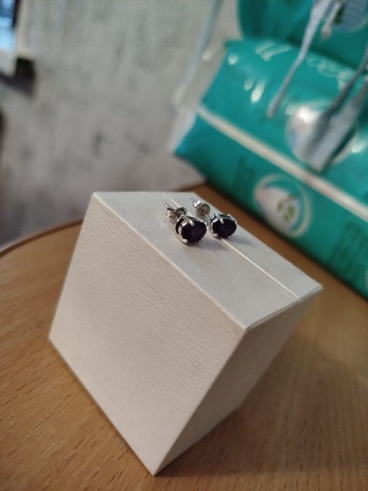 Гвоздики срібні фіолетовий камінчик