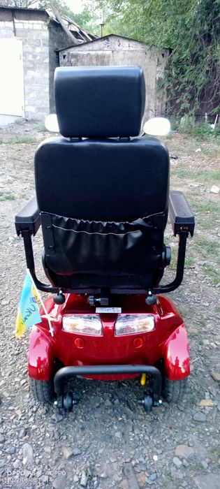 Електроскутер для літніх людей та інвалідів