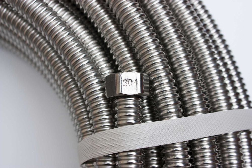 Труба гофрована нержавіюча відпалена 304 на заміну мідної труби