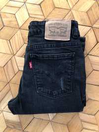 Spodnie Levi’s Boyfriend 14 REG z przetarciami i dziurami regular