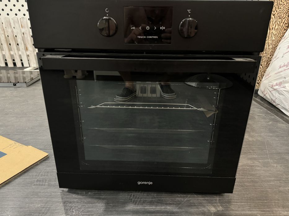 Духовка НОВАЯ gorenje