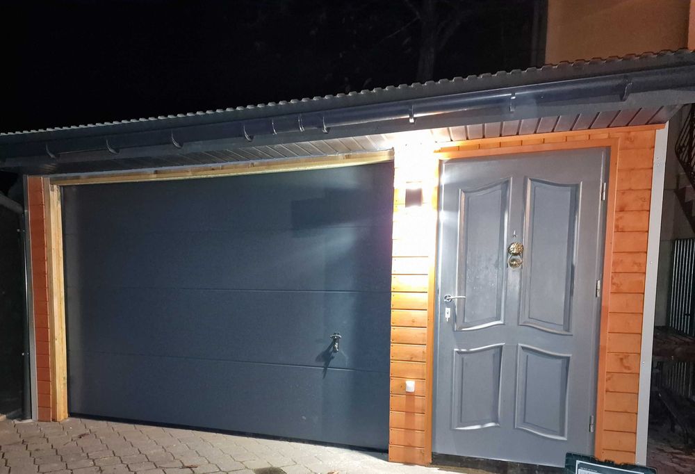 Brama garażowa antracyt 3000x2125