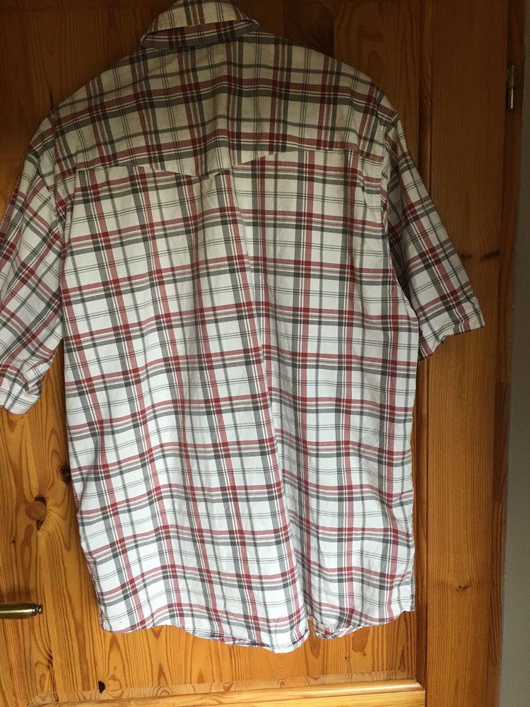 Sprzedam koszulę firmy Carhartt  rozmiar M (XL)