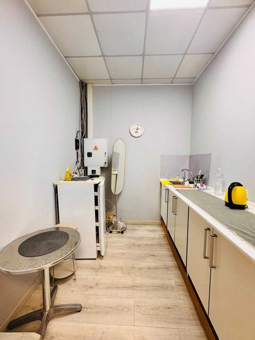 ОРенда офісу м.Голосїївська , ГЕнератор