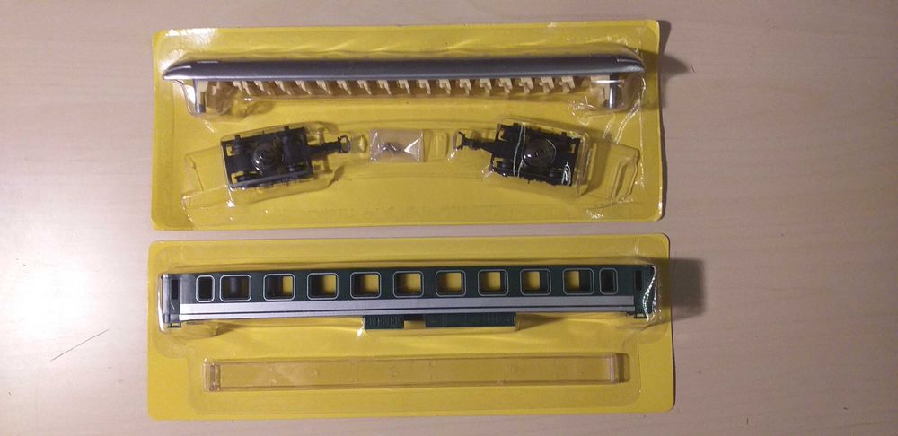 Wagon osobowy Eaglemoss pasuje do kolejki PIKO skala H0 1:87