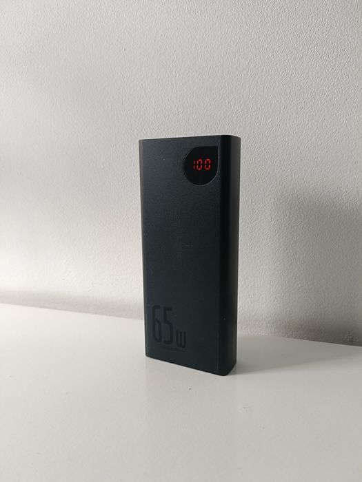 Powerbank Baseus Adaman Metal 65W 20000 mAh
Czarny