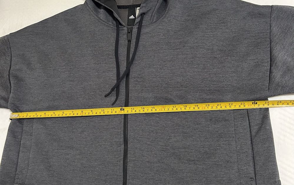 Курткa Adidas р-р L
