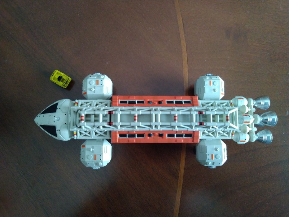 Espaço 1999: Sixteen 12 Micro VIP Eagle