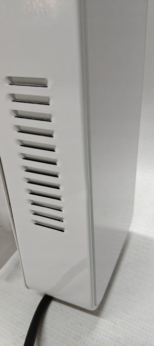 Grzejnik Olejowy Smart Wifi Kesser 2500W Wyświetlacz Pilot Kółka