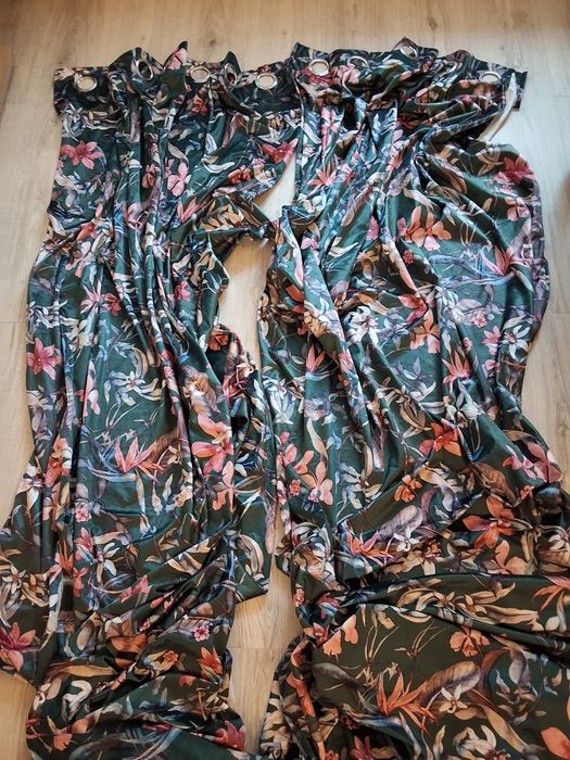 Romantyczne zasłony na kółkach 2szt welur