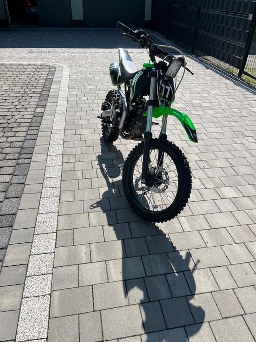 Barton cross 125