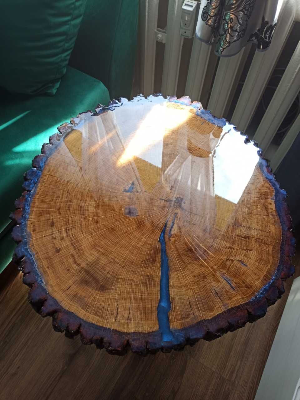 Stolik  pokryty żywicą 60cm