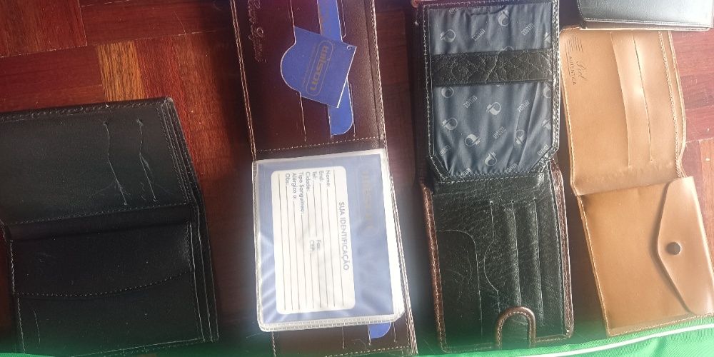 Carteira em Pele Homem - NOVA