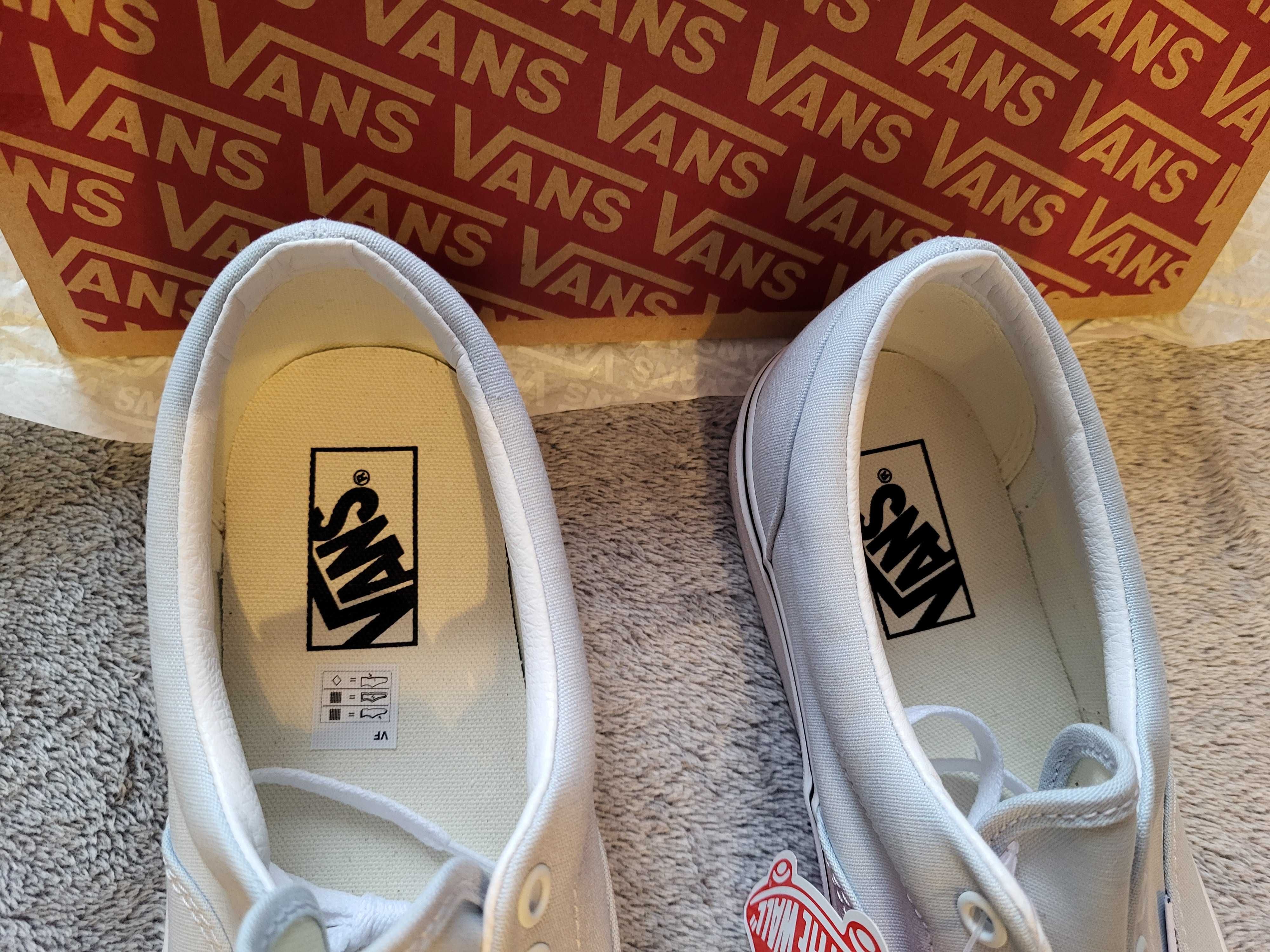 Tenisówki VANS Era jasnoniebieskie - rozmiar 42 - niedostępne na ryku