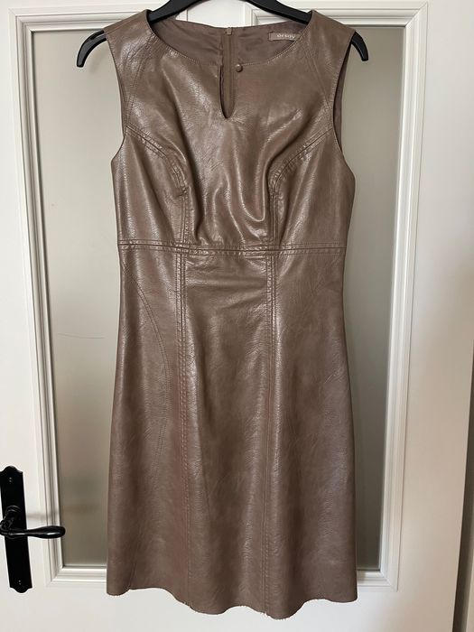 Sukienka princeska ekoskóra zgrabna ORSAY