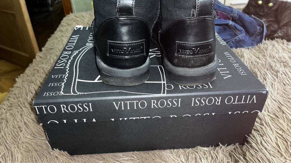 Ugg/Уггі/зимове взуття Vitto Rossi 40 розмір