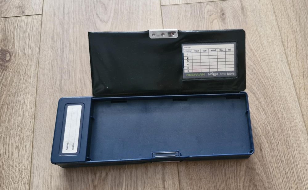 piórnik szkolny wielofunkcyjny