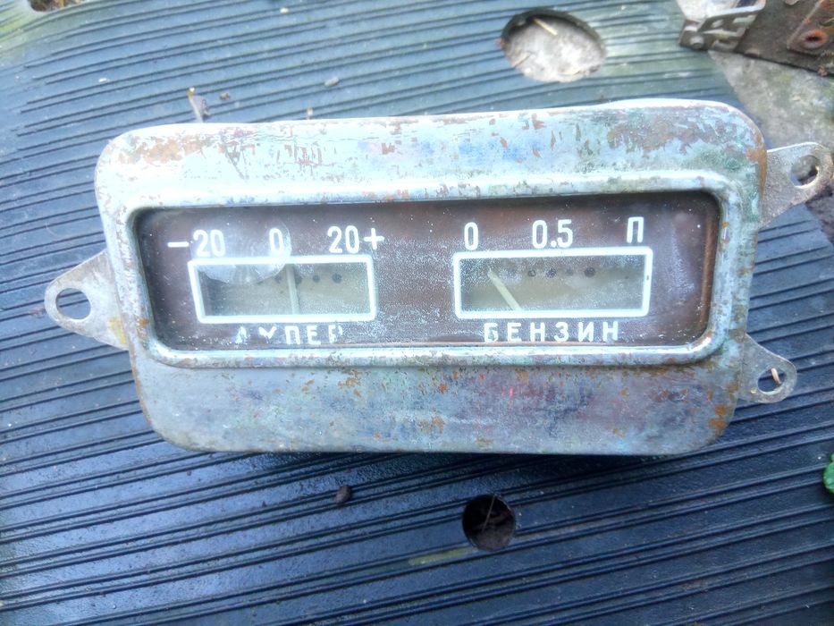 Приборка москвіч 403