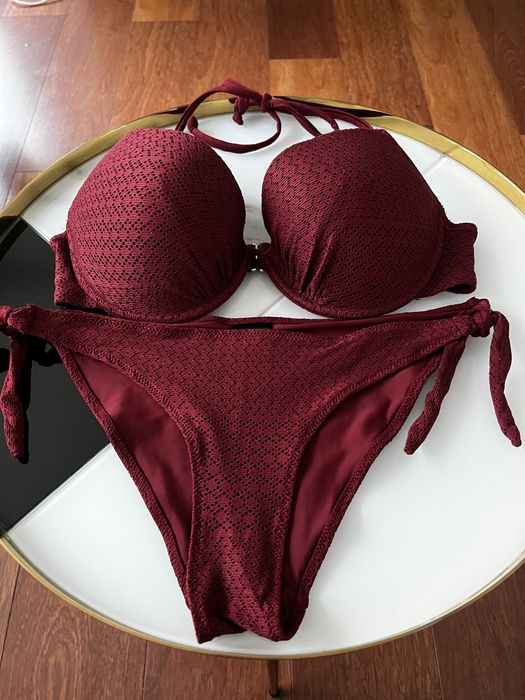 Strój kąpielowy ………….