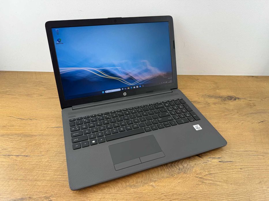 1406 HP 15cali, CORE i3-1005G1, 8x 3.40GHz, SSD M2 -500GB, Win 11, 8GB
