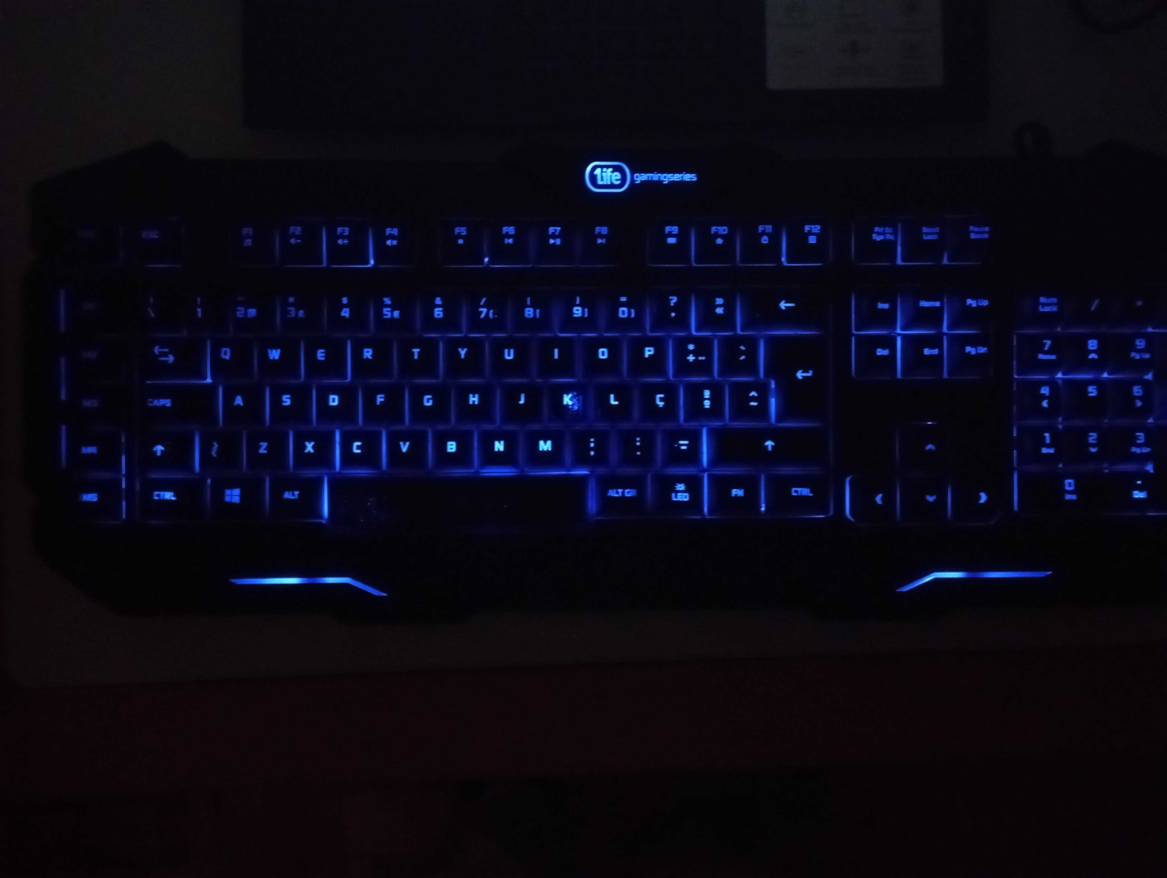 Teclado GamingSeries com fio