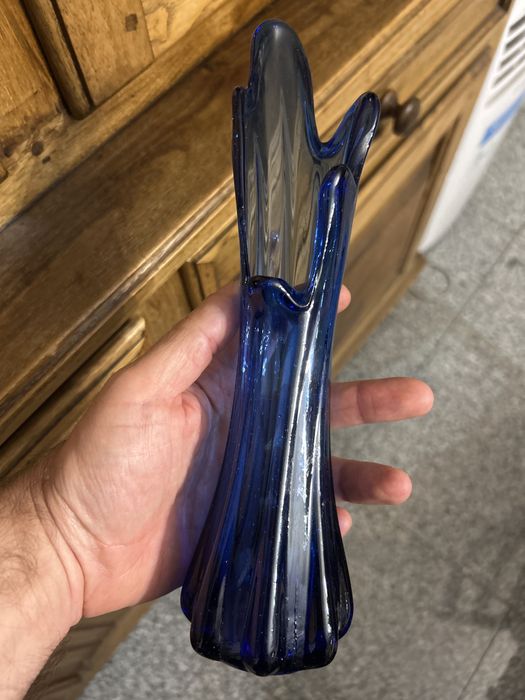 Jarra azul em vidro murano
