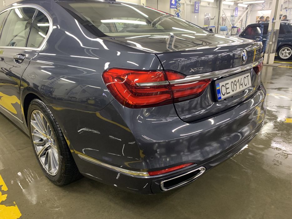 Автомобіль Bmw 750l xd G12