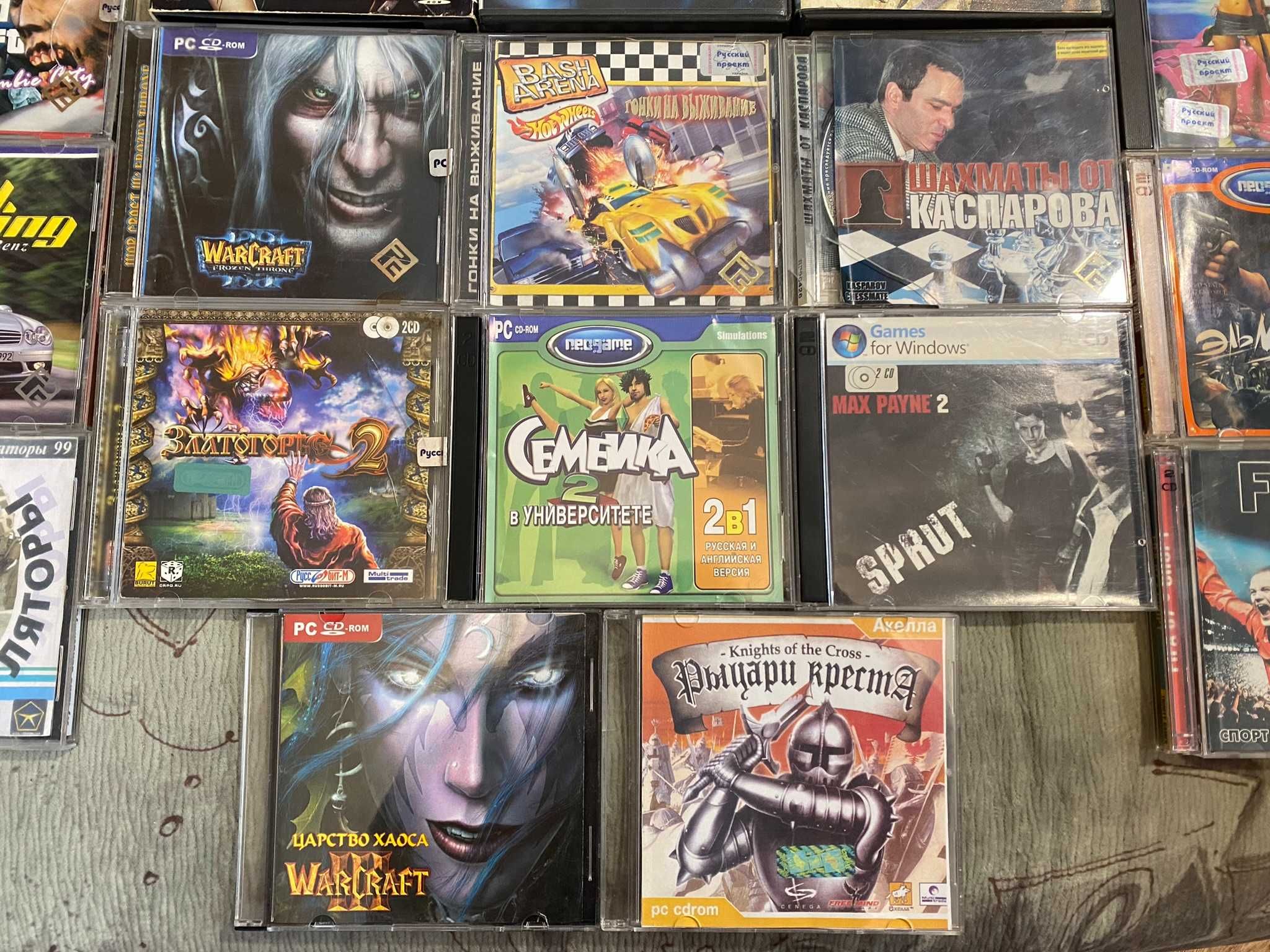 Компакт-диски с компьютерными играми (PC game, personal computer game)