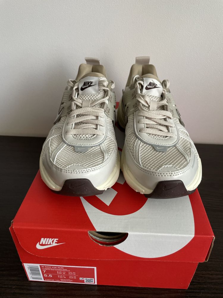 Продам нові оригінальні Nike V2K RUN Light Orewood Brown