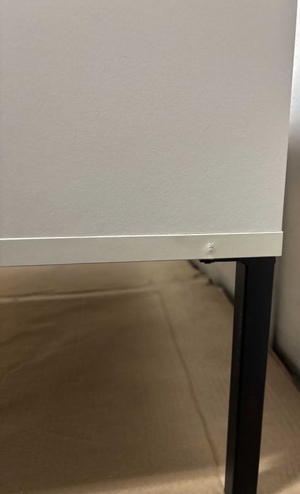 Stolik kawowy beżowy z szufladami