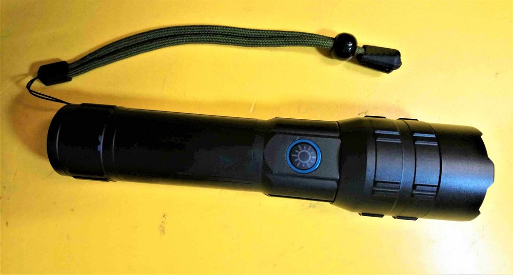 Lanterna Led recarregável USB alumínio