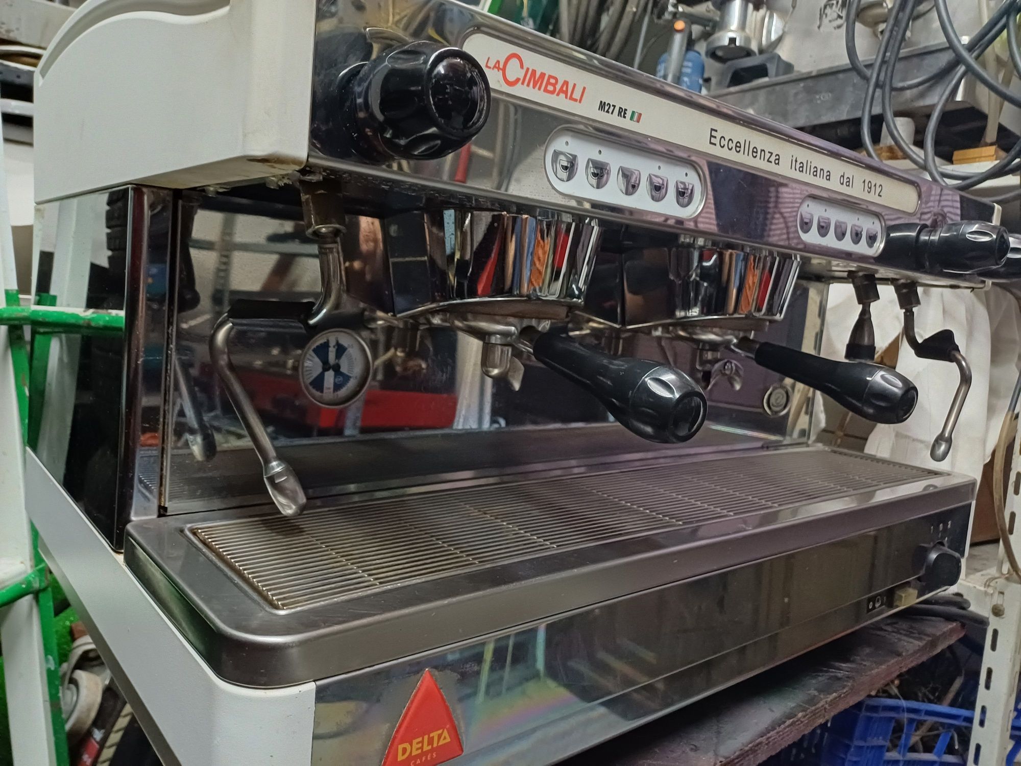 Maquina de cafe LA Cimbali como nova