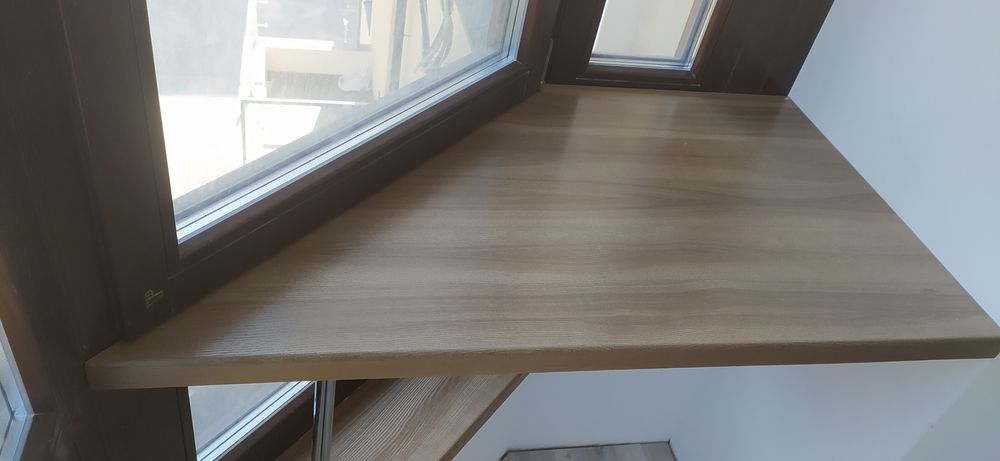 Підвіконня дерев'яні ясен, дуб.