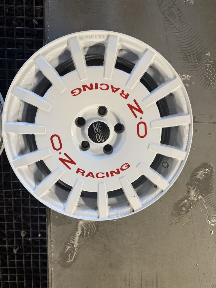 Felgi OZ RACING Rally 18 x 8j 5x114,3