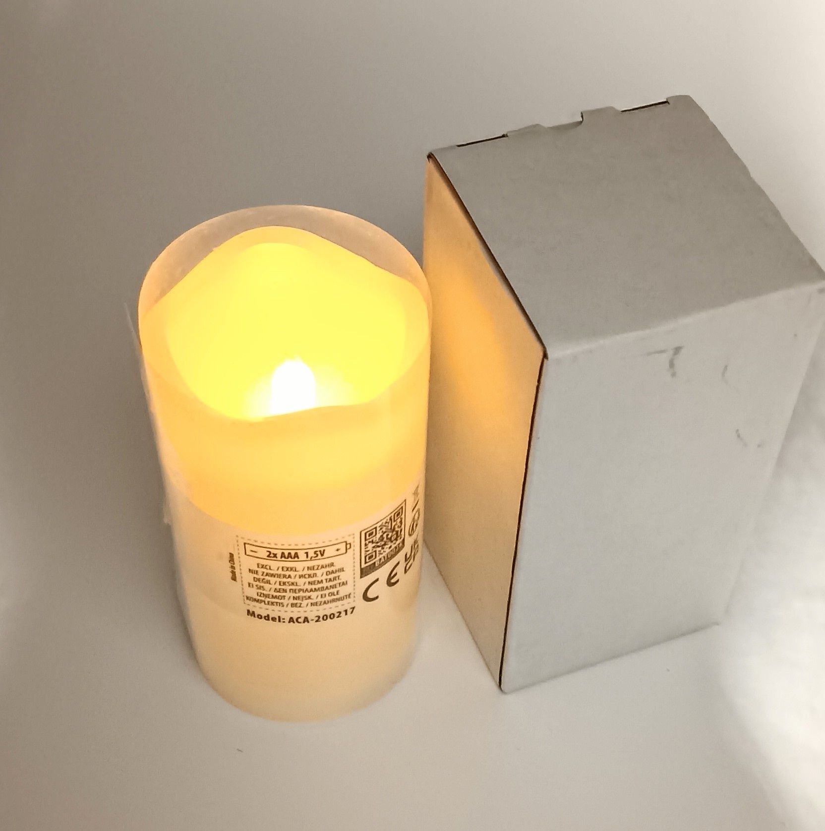 Świeca Led na Baterie Timer  z Prawdziwego Wosku CANDLE 13cm