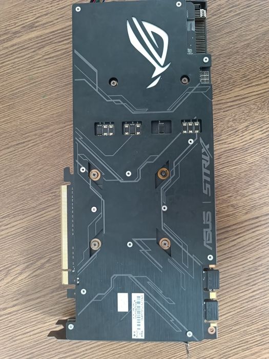 GTX 1070 ROG STRIX 8gb