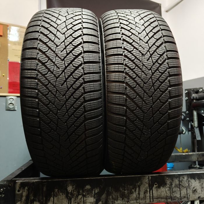 255/45/19 XL Sprzedam parę opon zimowych Pirelli