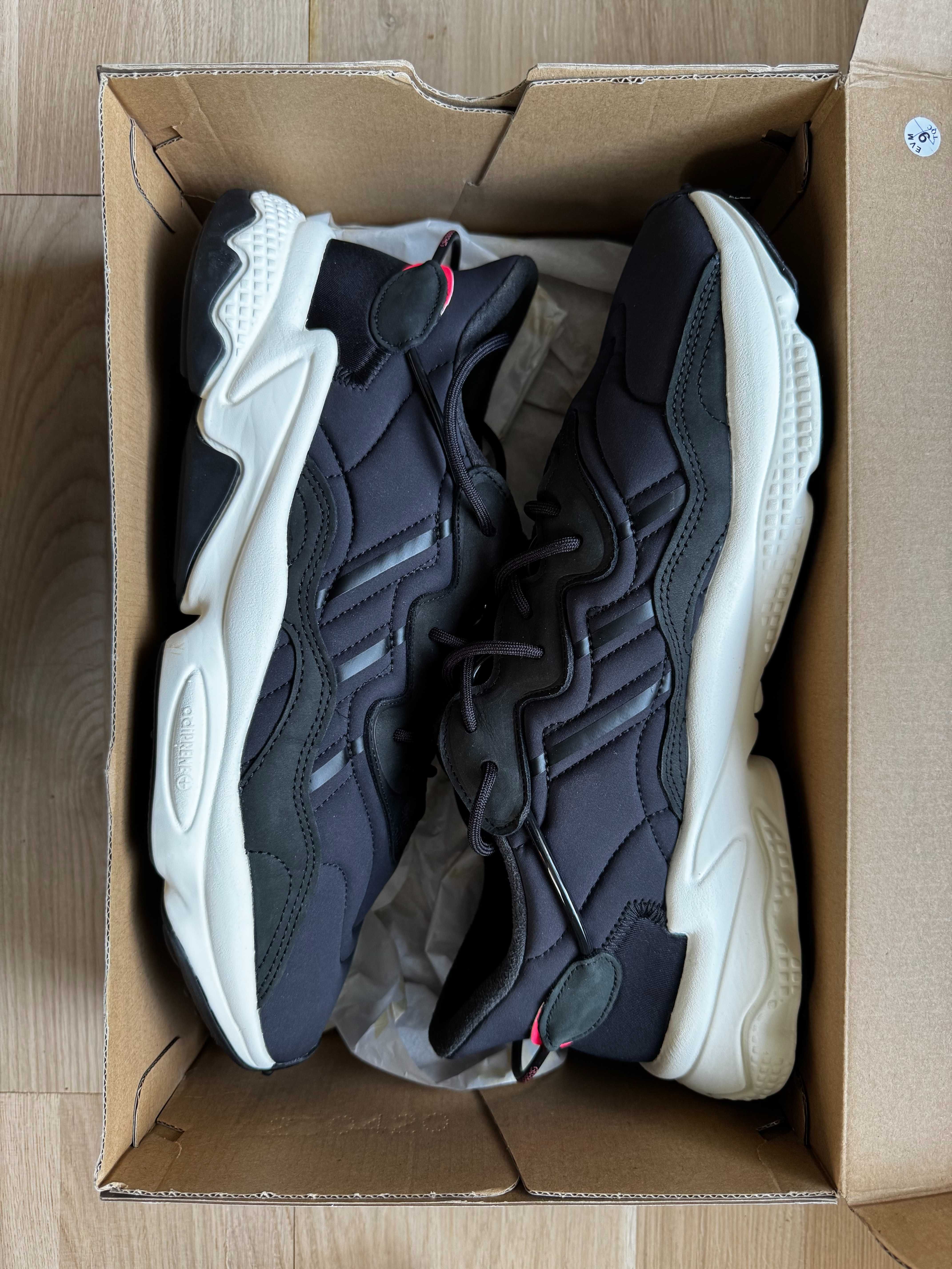 Чоловічі кросівки Adidas Ozweego FV9668 46 (11UK) 29.5 см Core Black