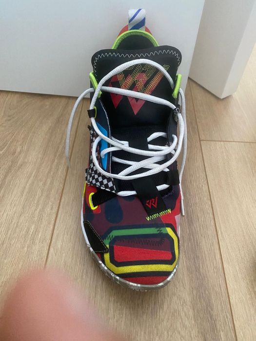 3 saptilhas Adidas/Jordan/Asics