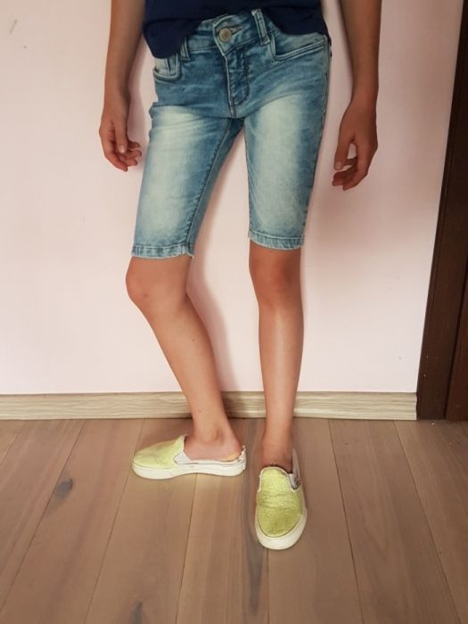 Nowe świetne spodenki jeansowe Cars Jeans 10 134/140 krótkie